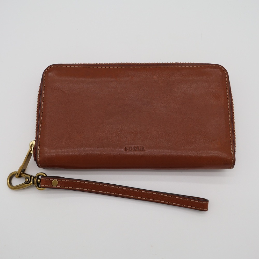 Fossil Emma Womens Brown Faux Leather Inner Pockets Zip Around Wristlet Wallet